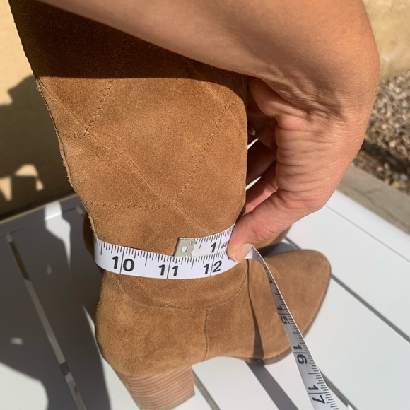 Lucky Brand tan suede heeled boots pointy toe size 5.5M - Picture 7 of 16